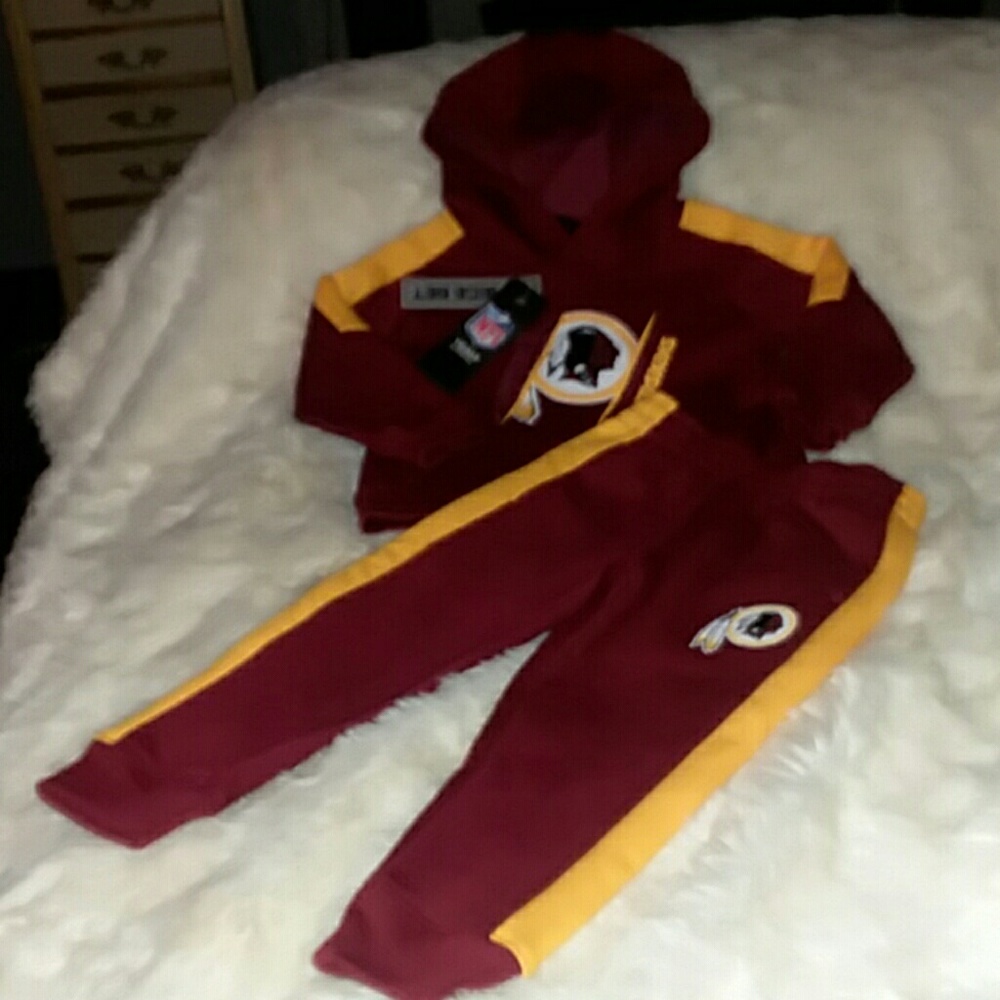 NWT NFL Washington Redskins 2t Outfit
